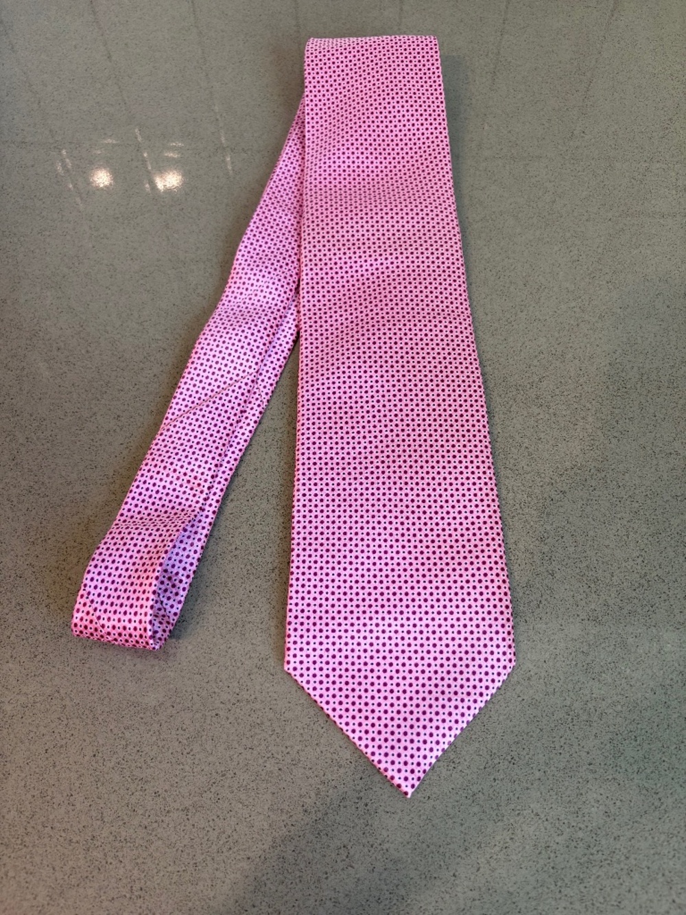 Gorgeous Dolce Punta 100% silk tie - pink